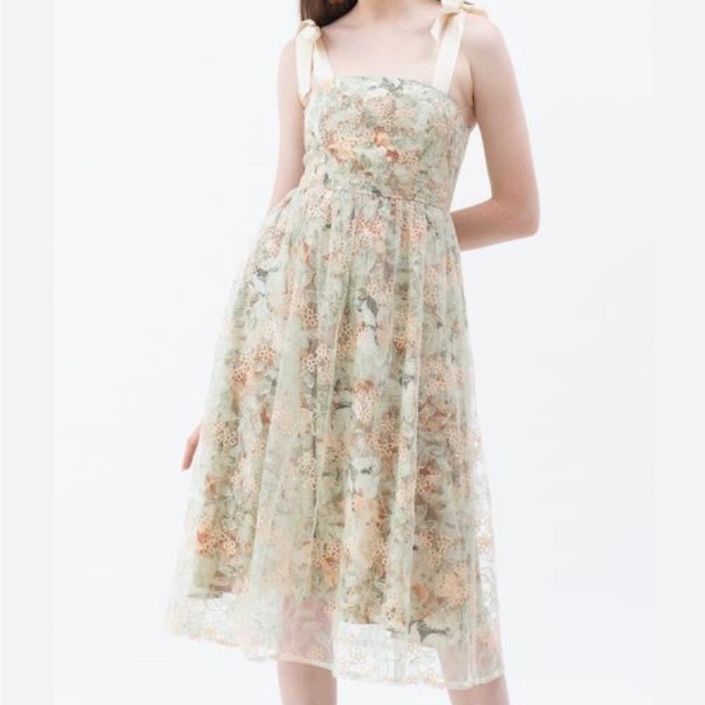 Icare Encore Floral Embroidered Mesh Overlay Lace Dress Size Medium